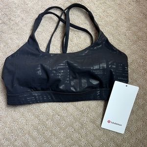 NWT Lululemon Manifesto Bra Size 8